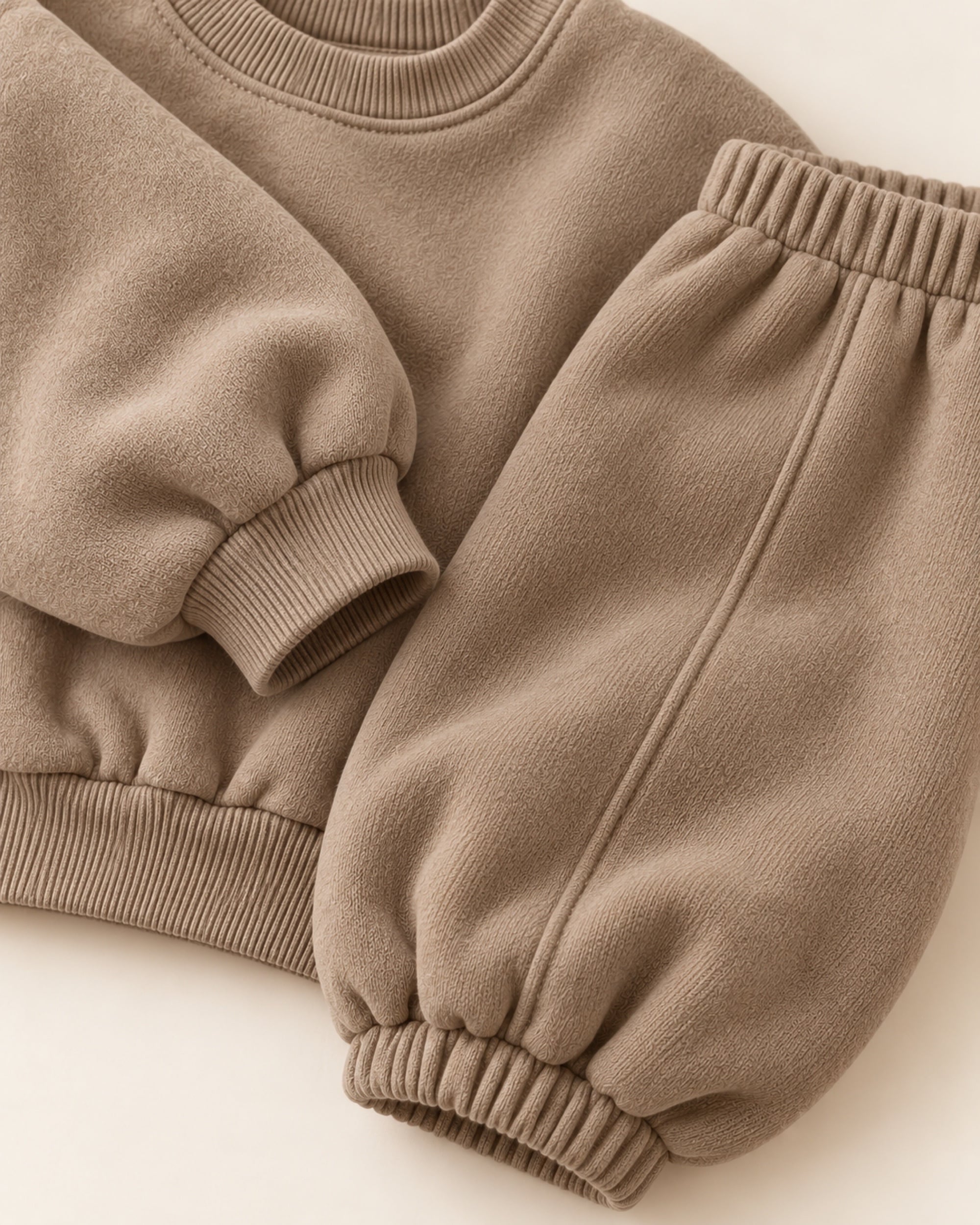 Ensemble jogging oversize MIIMA, détail